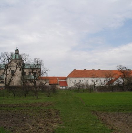 Klasztor w Poświętnem, montaż 2004